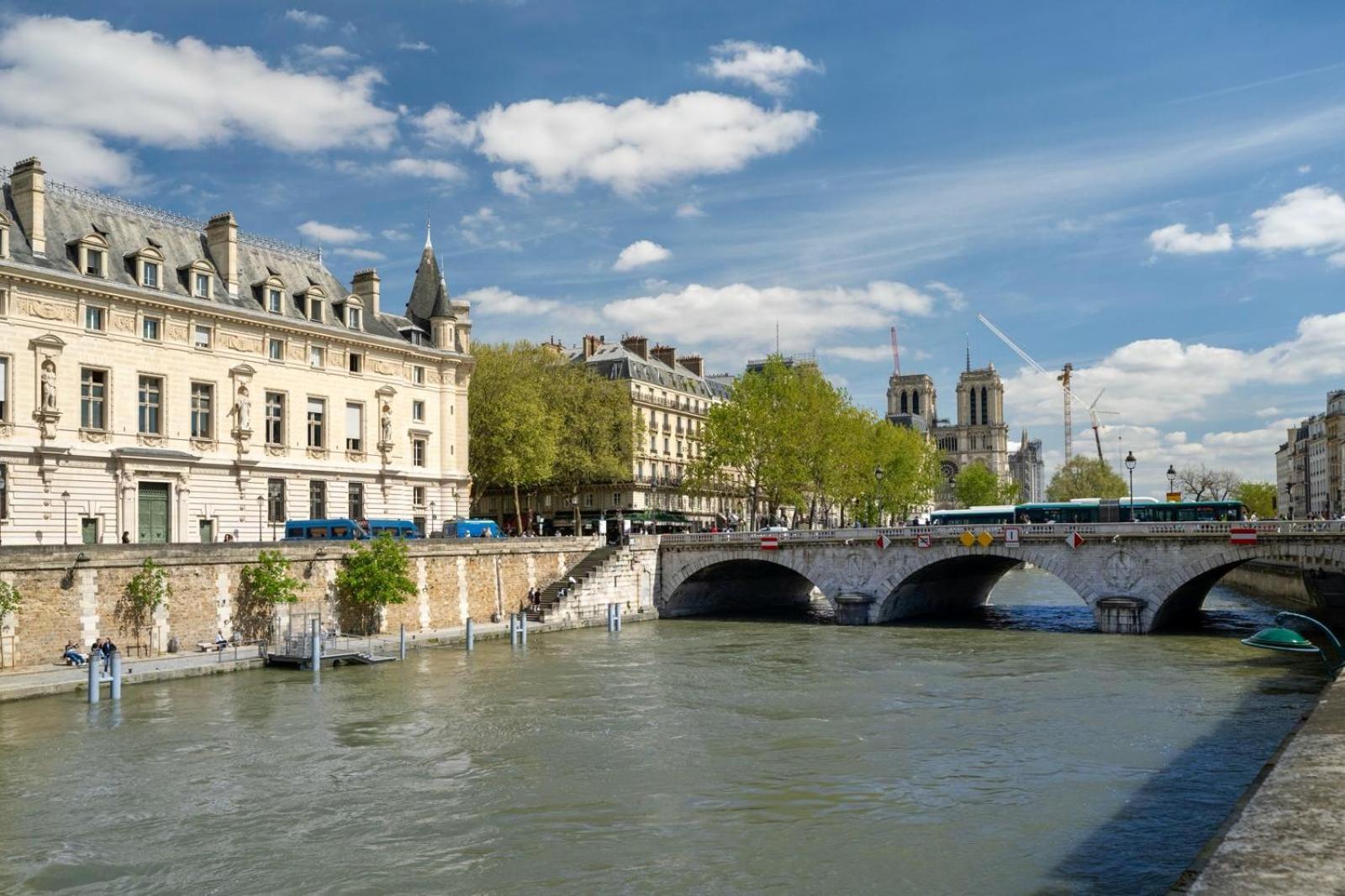 Appartement Cosy A 9 Min A Pied De La Cathedrale Notre Dame Paris Exterior photo