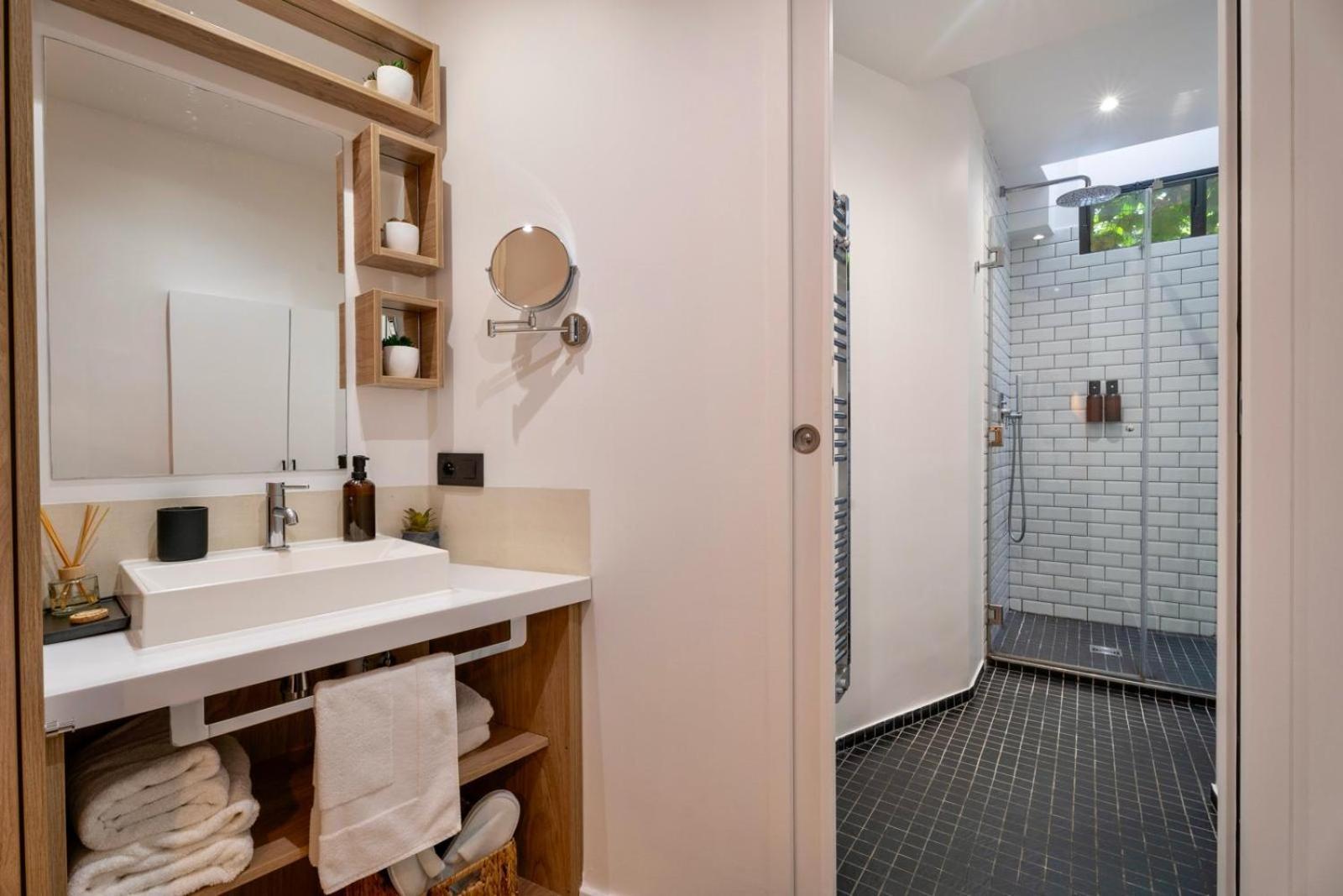 Appartement Cosy A 9 Min A Pied De La Cathedrale Notre Dame Paris Exterior photo